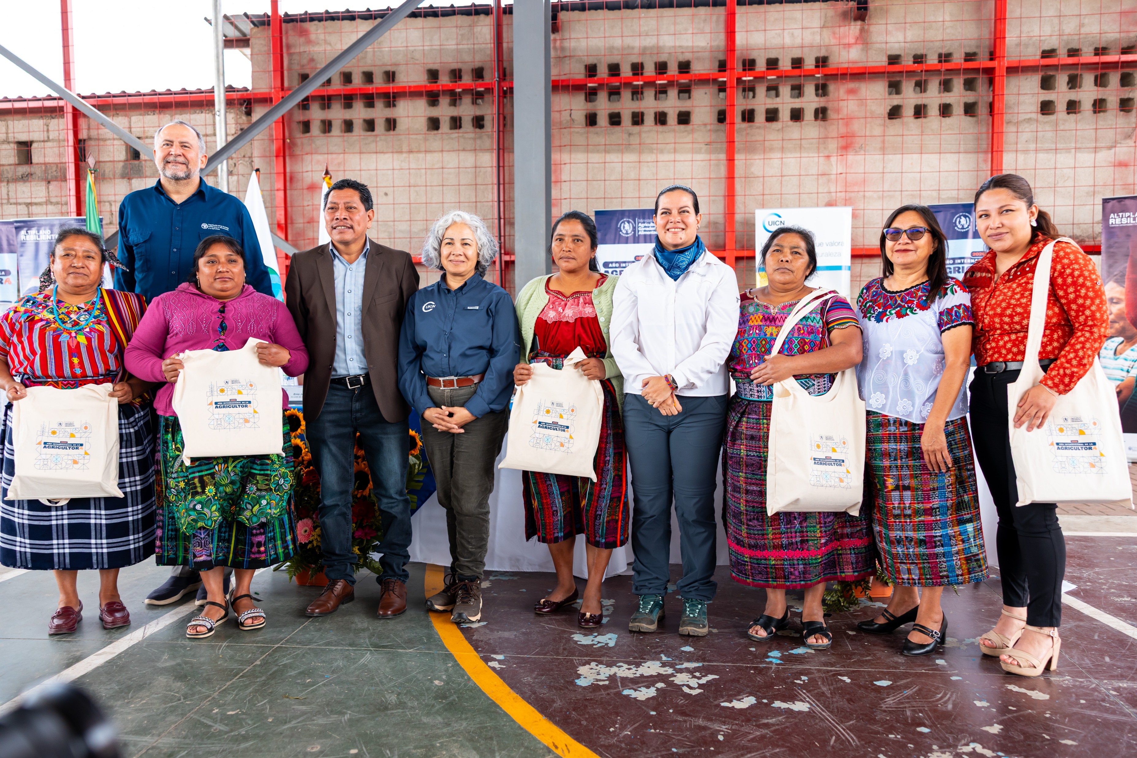 encuentro "Agricultoras: adaptación, agua y suelos