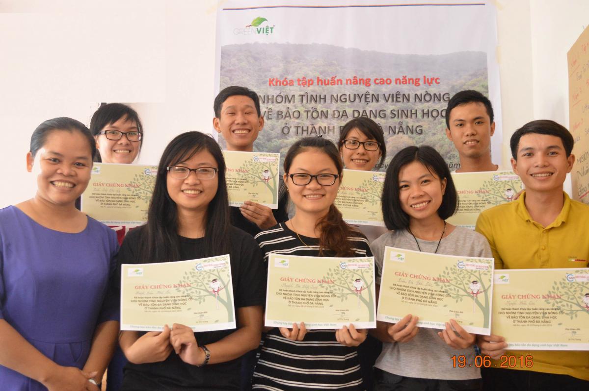 GreenViet staffs and core-volunteers in a training course to raise capacity for volunteers in saving natural resources 