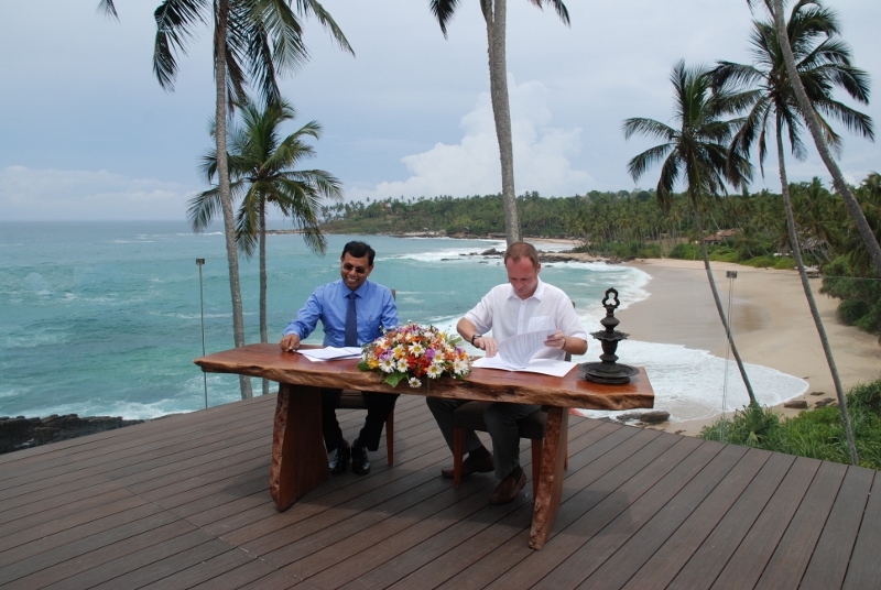 IUCN and Anantara Peace Haven - Tangalle Resort signing the agreement to mark a new beginning