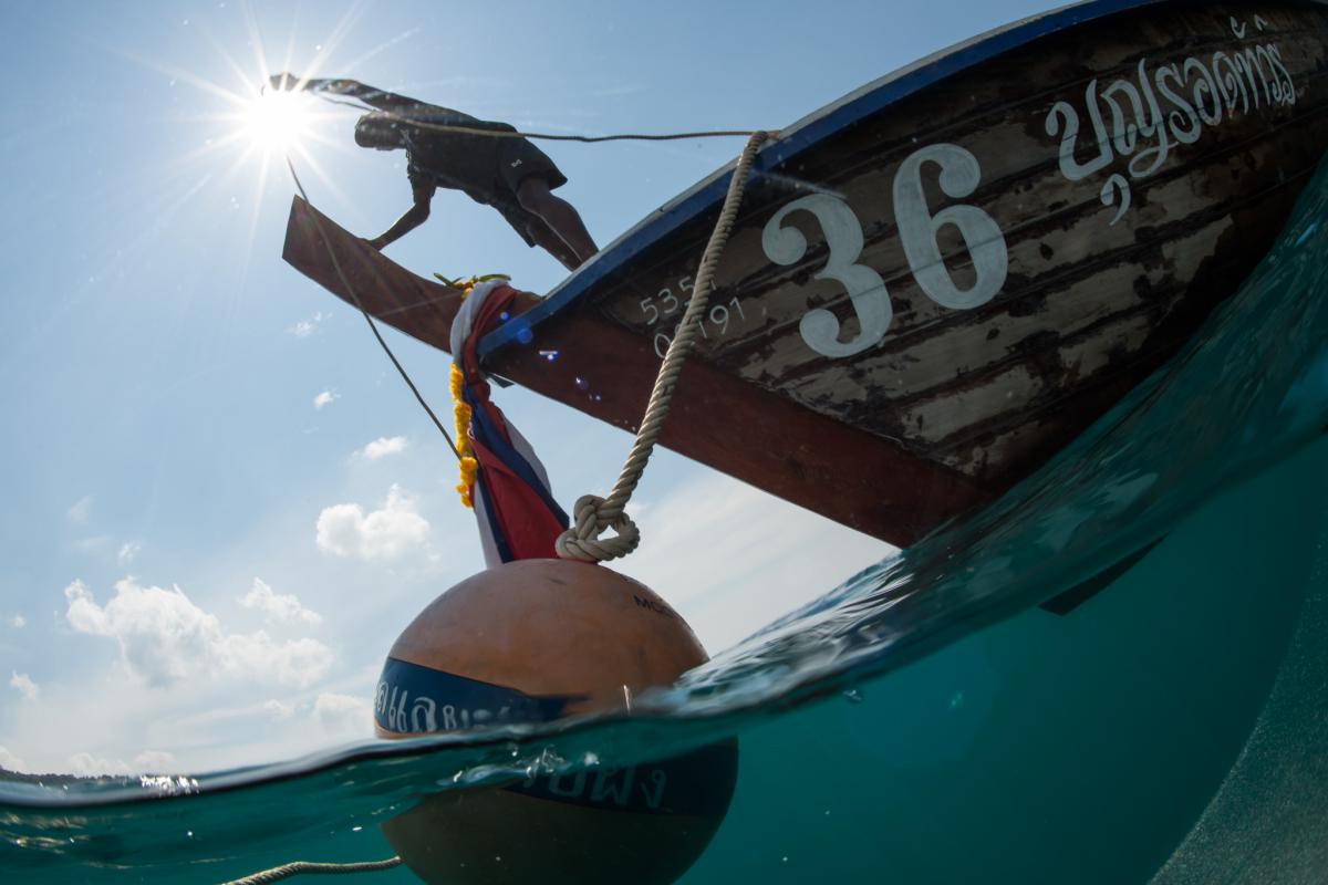 Collaborative Mooring Buoy Installation at Marriott Merlin Beach