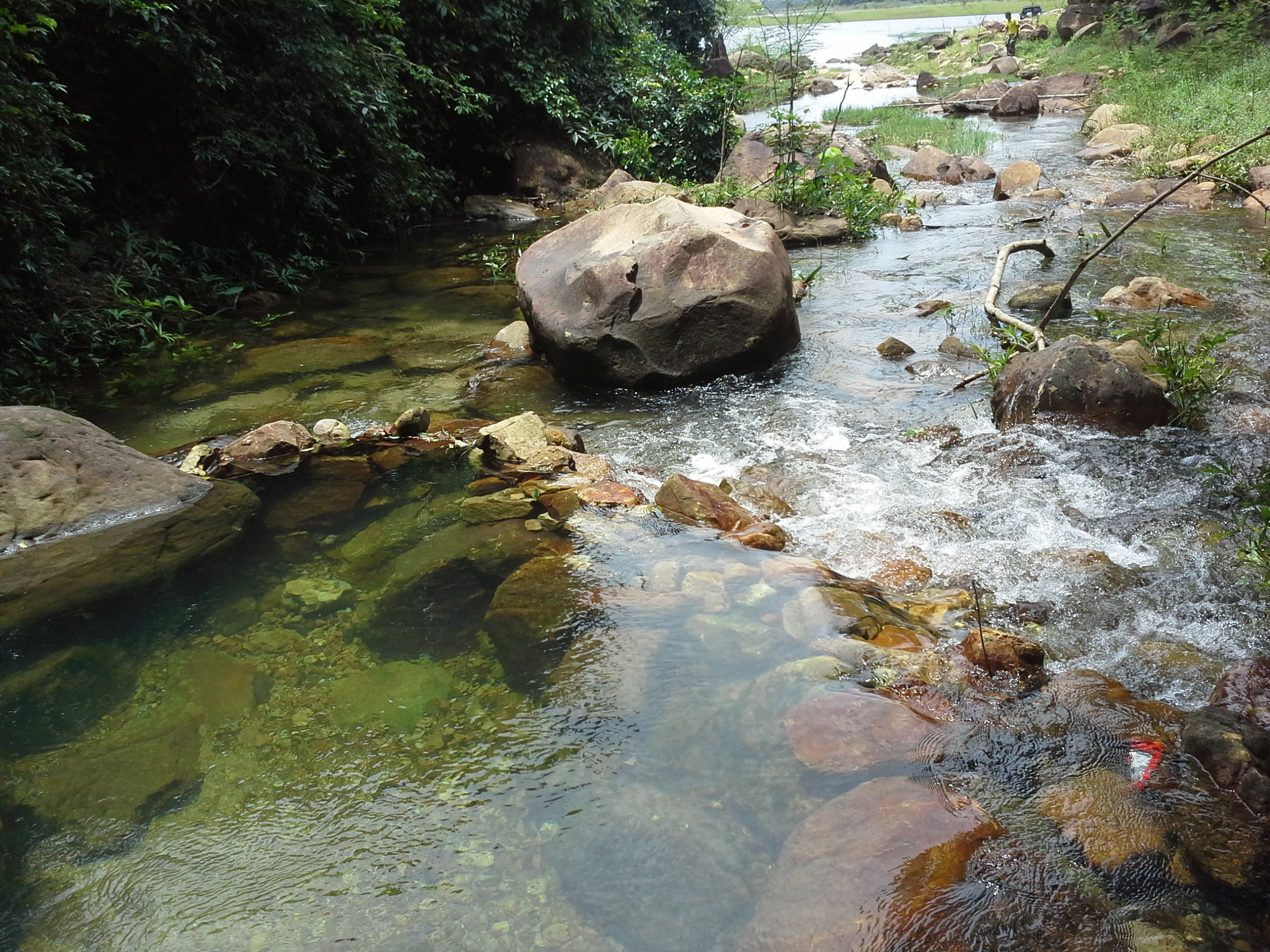 Water flow from the Thakrabak waterfall, Pang Sida National Park
