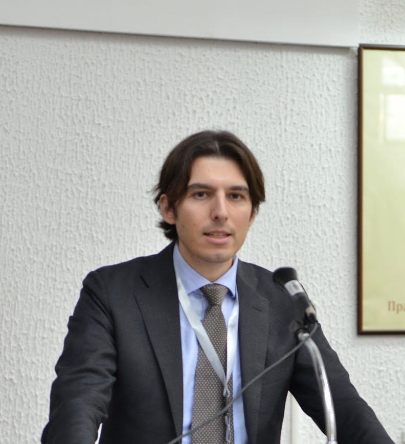 Dr. Stephen Minas 