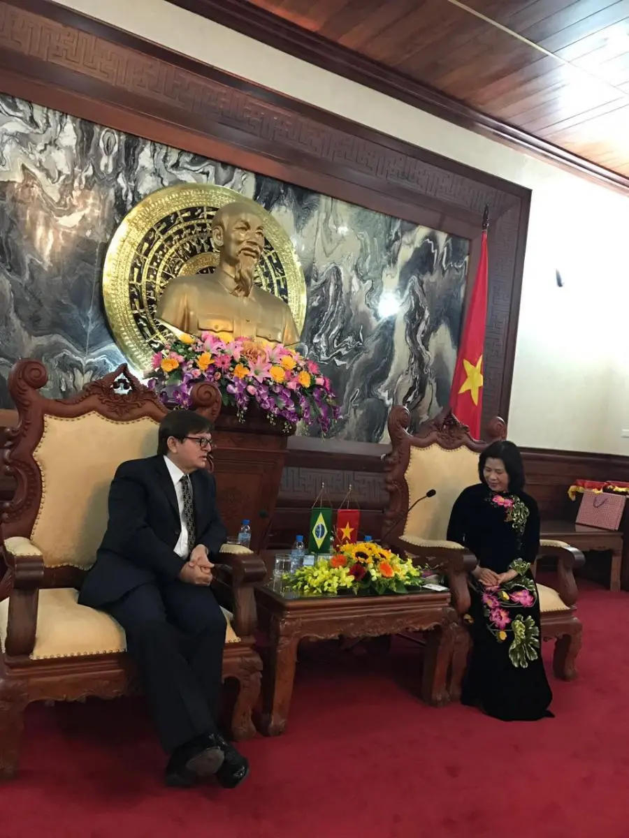 WCEL Chair meeting Deputy Chief Justice Dr. Nguyen Thuy Hien at the Supreme People’s Court