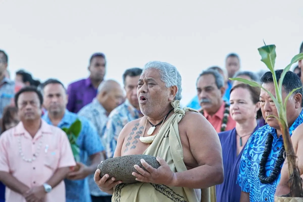 Traditional welcome on Waikiki Beach (IUCN/Maegan Gindi)