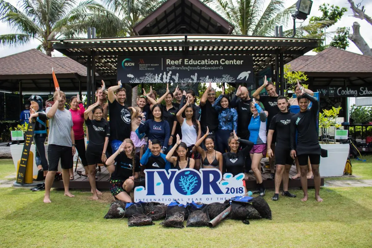 Group photo of the volunteers at the bamboo shark release event