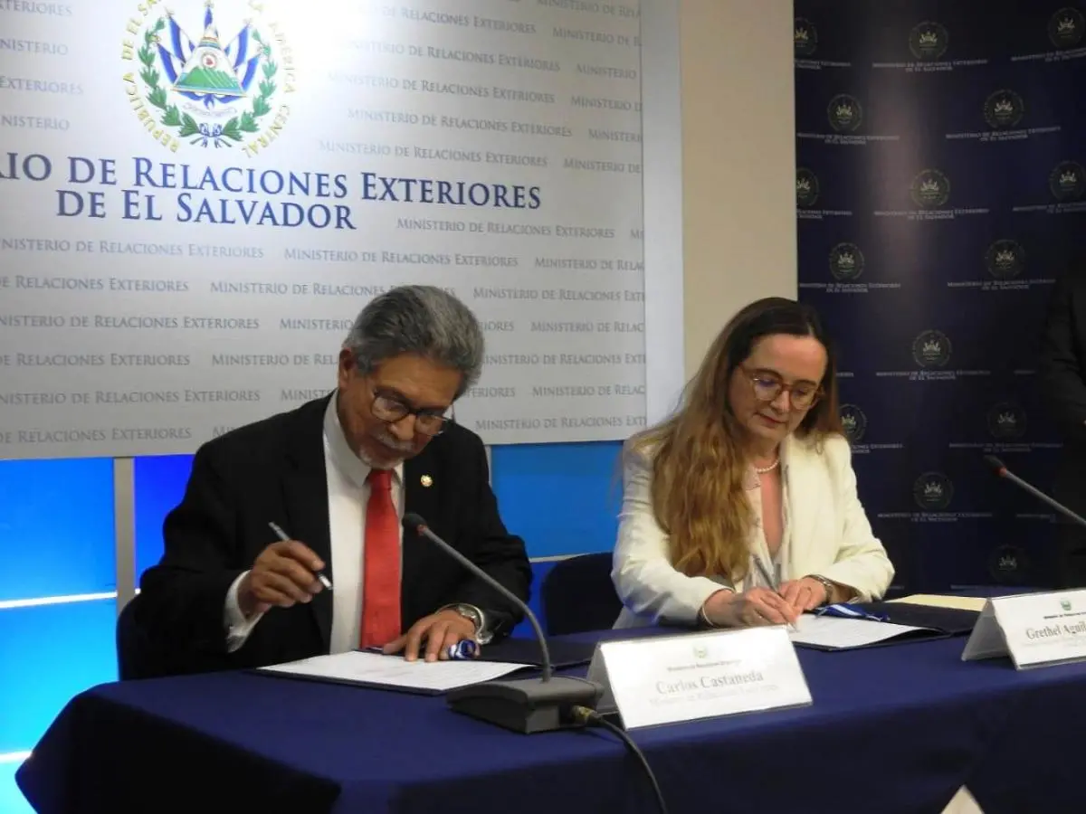 Gobierno de El Salvador y  la UICN firman acuerdo para establecimiento de sede en el país