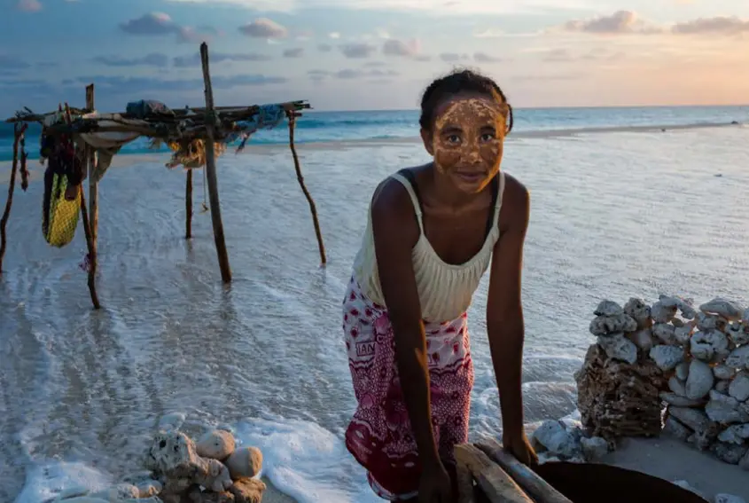Fisherwoman in Madagascar. A beneficiary of the Safidy programme
