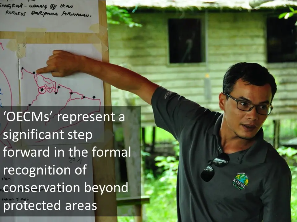 Neville Yapp (LEAP) facilitates a session on community-based governance of natural resources within the Lower-Kinabatangan Segama Wetlands Ramsar Site (Sabah, Malaysia)  