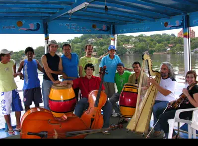 La orquesta del Río Infinito ha navegado por aguas del continente americano llevando su mensaje y arte.