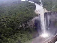 The Kaieture waterfall in Guyana, the world's tallest single drop water fall, proudly stands 275m high.