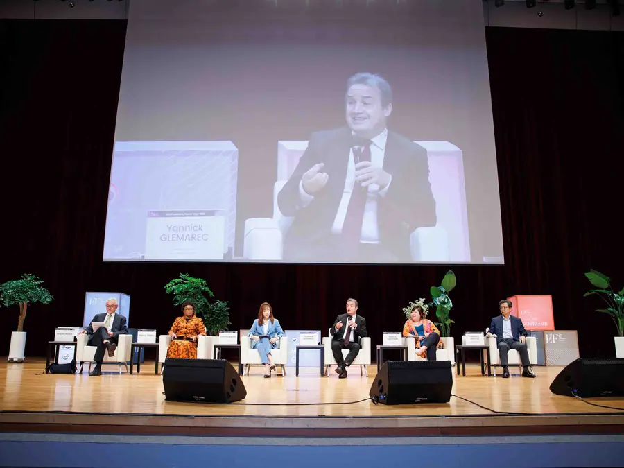 Yannick Glemarec speaks at the IUCN Leaders Forum Jeju 2022